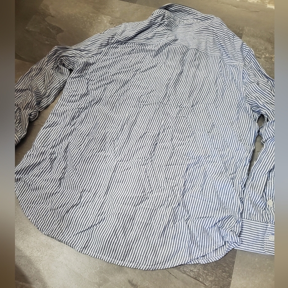 Tahari 100% Rayon Button Down Long Sleeves Shirt. Striped. White, Blue. Size L. - Picture 9 of 10